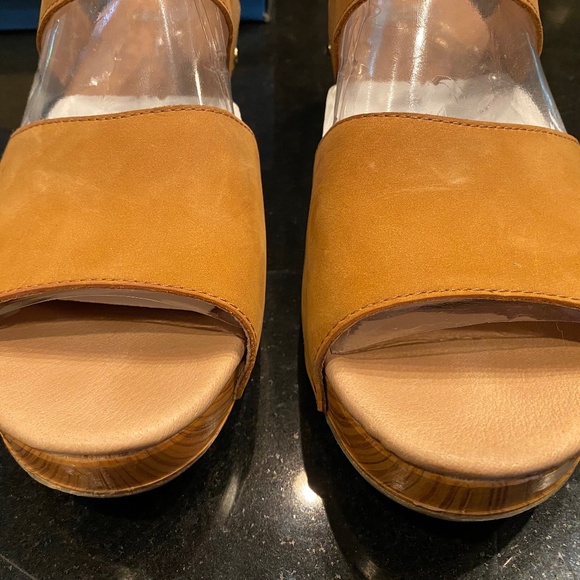 Dansko Minka milled sandals/shoes - Picture 5 of 11